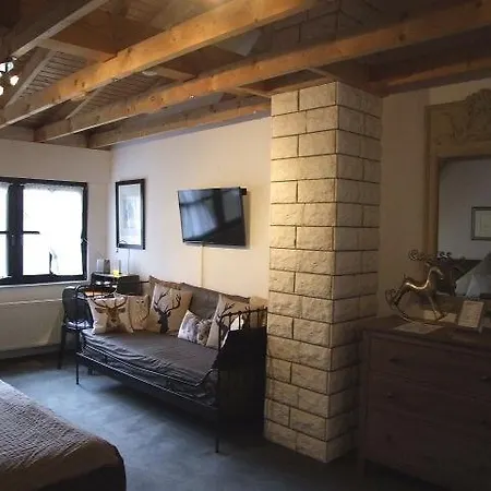 Pensjonat Gastezimmer Haus Tenk