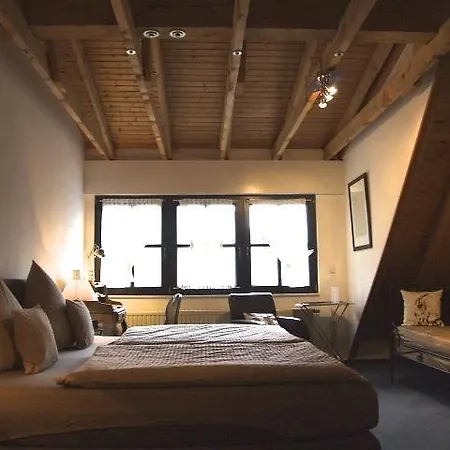 Penzion Gastezimmer Haus Tenk 3*