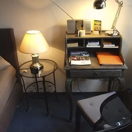 Gastezimmer Haus Tenk 3*