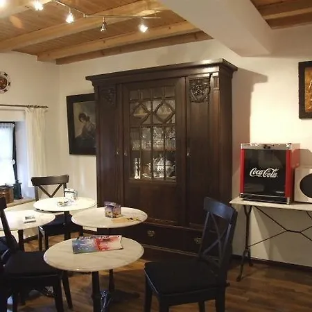 Penzion Gastezimmer Haus Tenk 3*