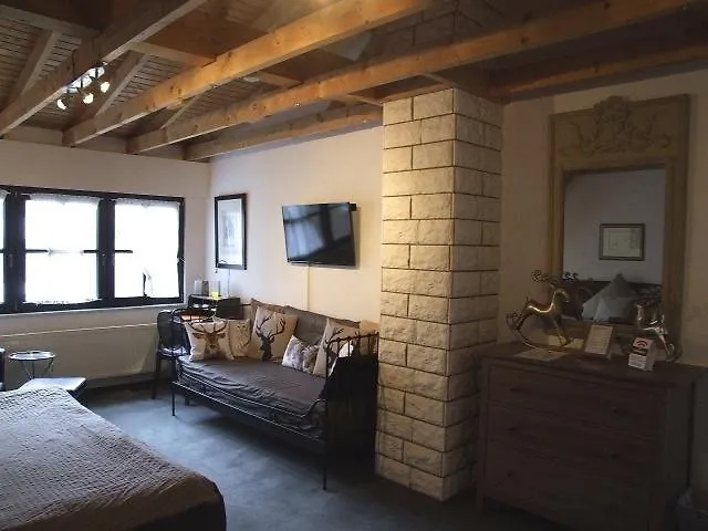 Pensionat Gastezimmer Haus Tenk